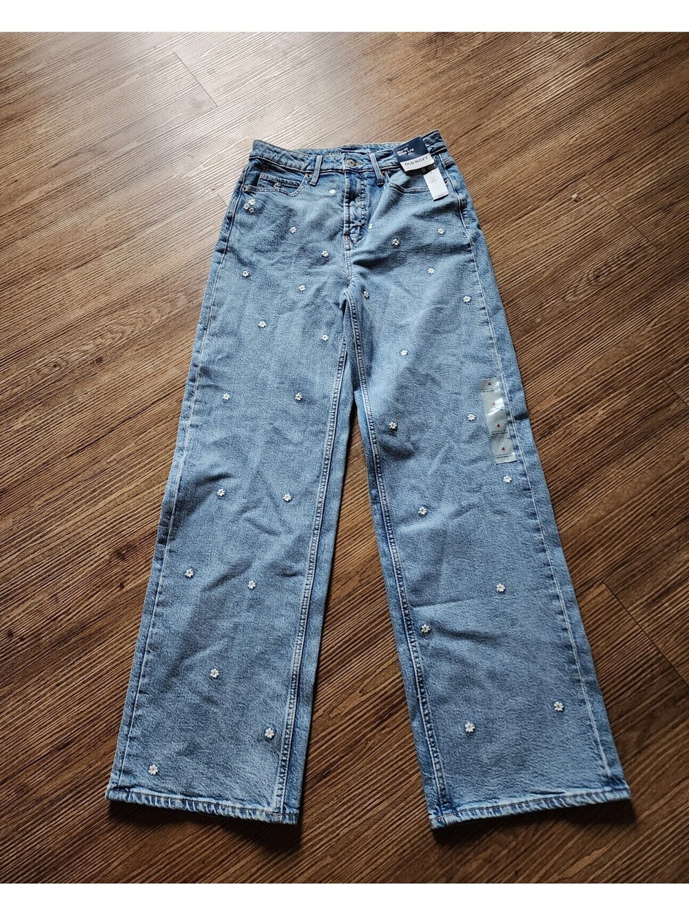 Size 4 Old Navy Women's Sky-Hi Wide Leg Jeans with Daisy Embroidery, , Light